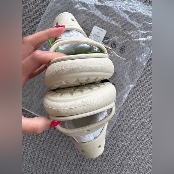 Crocs Crush Platform Slide Sandals Size 8 Women’s Beige - Picture 12 of 12